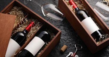 How Does Treasury Wine Estates Limited (ASX:TWE) Compare to Industry Peers