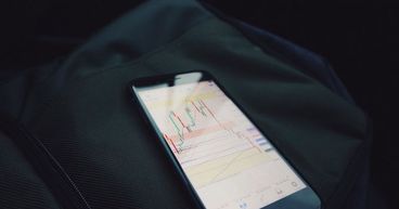 3 Small-Cap Stocks Under Discussion - BUD, 4DS And CCA