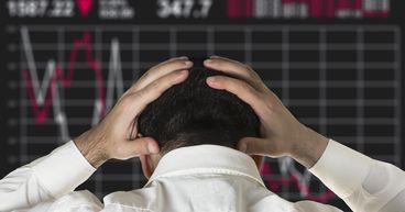 ASX 200 closes 0.4% lower, energy and materials fall as commodities dive