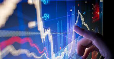 FTSE 100 trades lower as investors fret over inflation forecasts