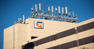 What’s happening with Telstra’s (ASX:TLS) shares lately?