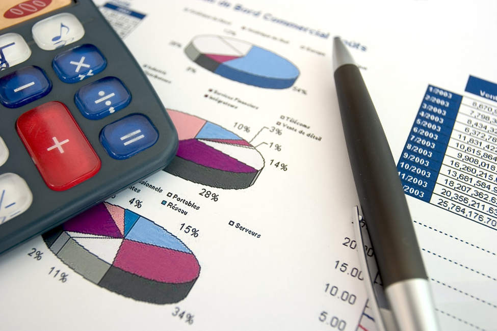  Central banks across the world regularly introduce changes in the official interest rates in response to an economic activity.