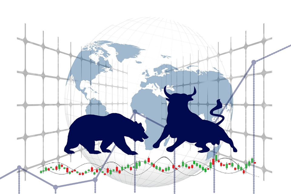 US investors switch to dividend funds, dump bonds