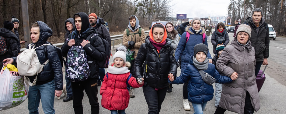 Civilians fleeing from Ukraine to a safer place