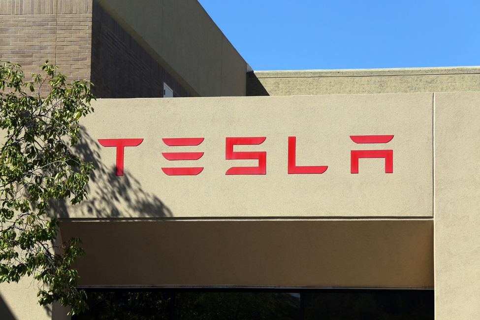 Elon Musk off-loads US$4 billion Tesla stocks after Twitter deal