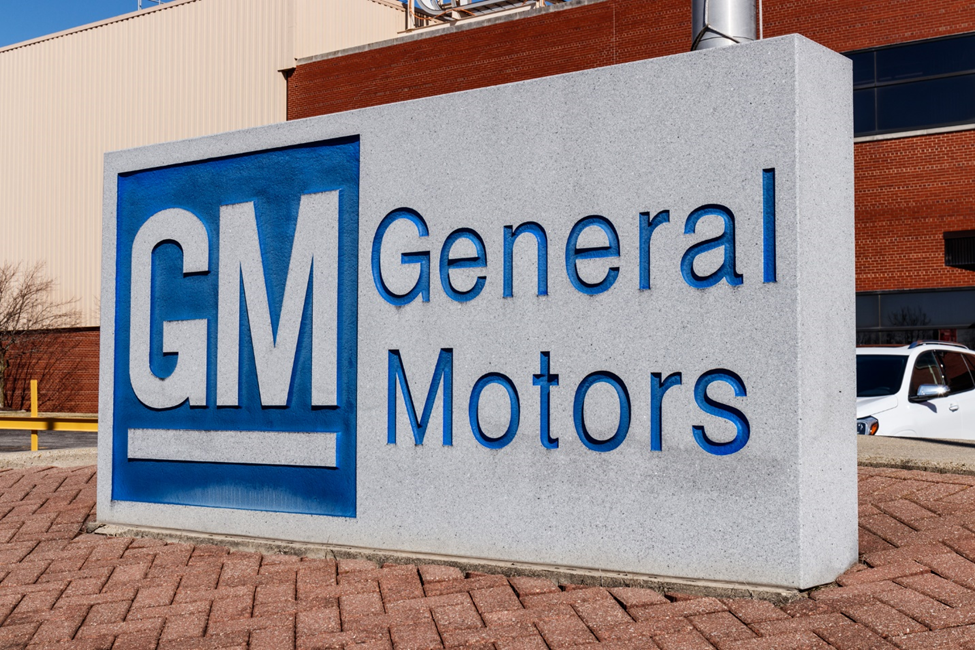 GM slashes price of its electric cars by US$6,000 to stay in the race