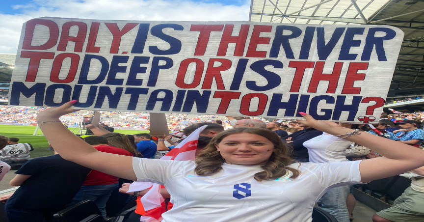 Taylor Swift bracelet-trading trend makes way to Women's World Cup