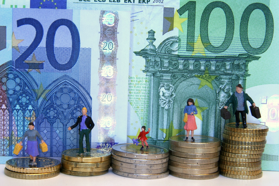 Money management tips during times of recession; protecting portfolios