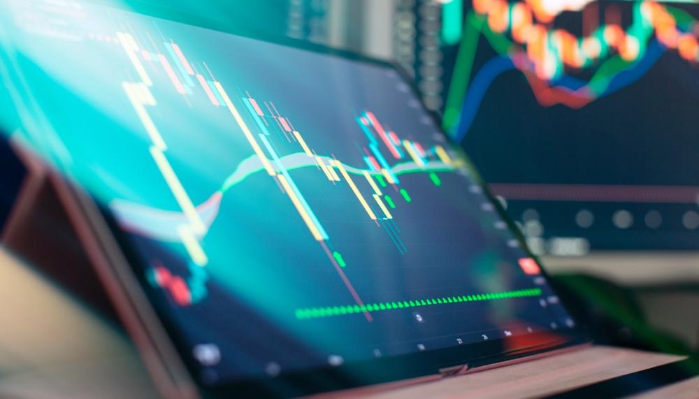 Is NYSE Composite Retail Pressure Weighing on DICK’S Earnings?