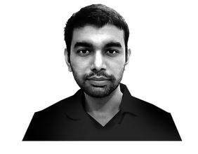 Peeyush Bhatt, Financial Journalist