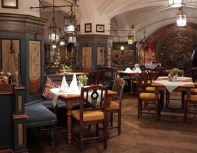 How Is Darden Restaurants (NYSE:DRI) Positioning Itself Among High Dividend Yield Performers?