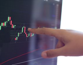 FTSE 100 Fails to Find Tipping Point as Sunak Tables Budget 2021