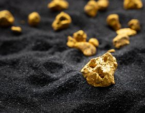 Barrick Gold (TSX:ABX) & B2Gold (TSX:BTO): 2 Gold Stocks To Buy