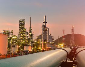 Lens on BP Plc and Powerhouse Energy Amid Divergent Climate Change Developments