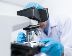 ImmunityBio (NASDAQ:IBRX) Market Moves and Biotech Sector Signals
