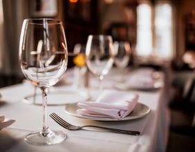 Global hospitality businesses stare at losses as Omicron fears endure