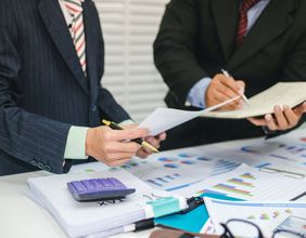 Top 2 US financial stocks set to report their earnings this week