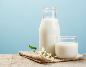 Why has Fonterra Co-operative (NZX:FCG) lifted its forecast Farmgate Milk Price range?