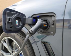 Japan’s Panasonic to invest US$700 mn for Tesla battery production