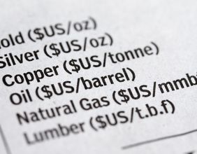 Commodity wrap up: Oil, gold dip on strong dollar and lower Chinese demand