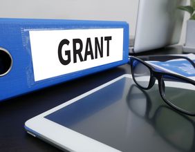 Pilbara Minerals (ASX:PLS), Calix (ASX:CXL) receive AU$20M grant, shares gain