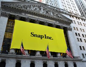 Snap’s (SNAP) stock rout on profit warning sparks sector-wide selloff