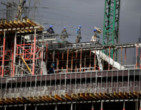 Pace of Mexican economic growth likely slowed in fourth quarter: Reuters poll Pace of Mexican economic growth likely slowed in fourth quarter: Reuters poll