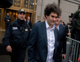 Judge bars Bankman-Fried from contacting FTX employees, using Signal Judge bars Bankman-Fried from contacting FTX employees, using Signal
