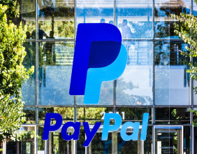 PayPal stock price is at a crossroads: buy the dip or sell the rip?