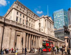 Barclays, Lloyds Bank, NatWest shares waver ahead of BoE, Fed