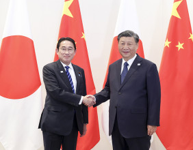 Chinese President Xi Jinping and Japanese Prime Minister Kishida Seek Resolution Amidst Fukushima Water Release Feud