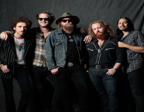 Robert Jon & The Wreck Debut New Soulful Single
