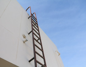 Enhancing Safety in Roofing: The Critical Role of Ladder Support Brackets