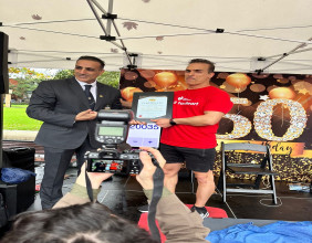 Australian-Iranian Sports Medicine Expert Shatters Record with Over 20,000 Crunches in Under 5 Hours