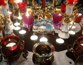 Spellcaster Maxim Offers Tailored Gay and Lesbian Love Spells to Enhance Romantic Connections