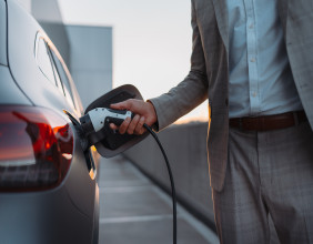Xpeng CEO loads up on XPEV: here’s why you shouldn’t