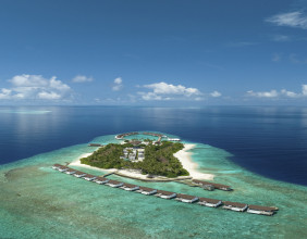 The Westin Maldives Miriandhoo Resort Partners with World Record Freediver Christian Redl