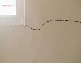 Identifying Foundation Damage: Top Warning Signs and What They Indicate for Home Structural Integrity