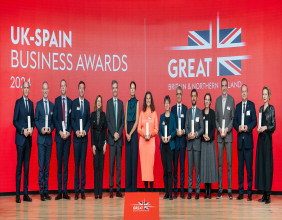 Suade wins British Embassy award for ‘Driving UK Innovation in Spain’ at the UK-Spain Business Awards
