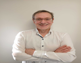 Zetta Genomics Appoints Mark Hughes as Chief Commercial Officer