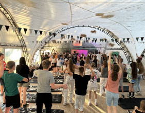 Volunteers for Ukraine Launches Project Uplift to Support Mental Health and Resilience Among Youth