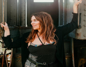 Andrea Shelly Unveils Captivating New Album ‘Want It’ Produced at Midnight Sound Studios