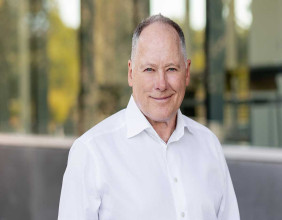Dr. Richard Williamson Advocates Hands-On Learning and Global Impact for Future Healthcare Leaders