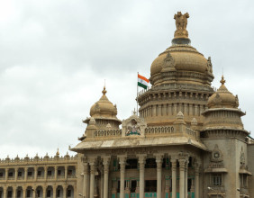 Nifty 50 index analysis ahead reciprocal tariffs, RBI rate decision