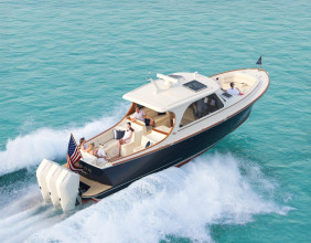 Hinckley Unveils the Hinckley 41
