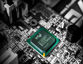Intel rockets 15% on new CEO appointment: buy, sell or hold?