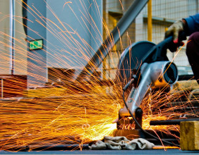 US tariffs trigger layoffs in Canadian steel and aluminium sector
