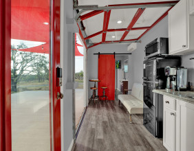 Family and Kid Friendly place to stay in Fredericksburg Texas offers affordable Animal Petting Zoo