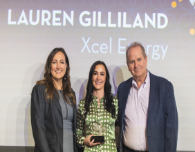 Lauren Gilliland Honored with 2025 Maverick Award at Energetic Women Conference