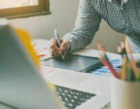 Ashtead Group Shares Decline Following Guidance Downgrade and Analyst Adjustments